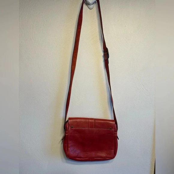 Patricia Nash Praga Flap Crossbody Leather Handbag - Picture 2 of 10